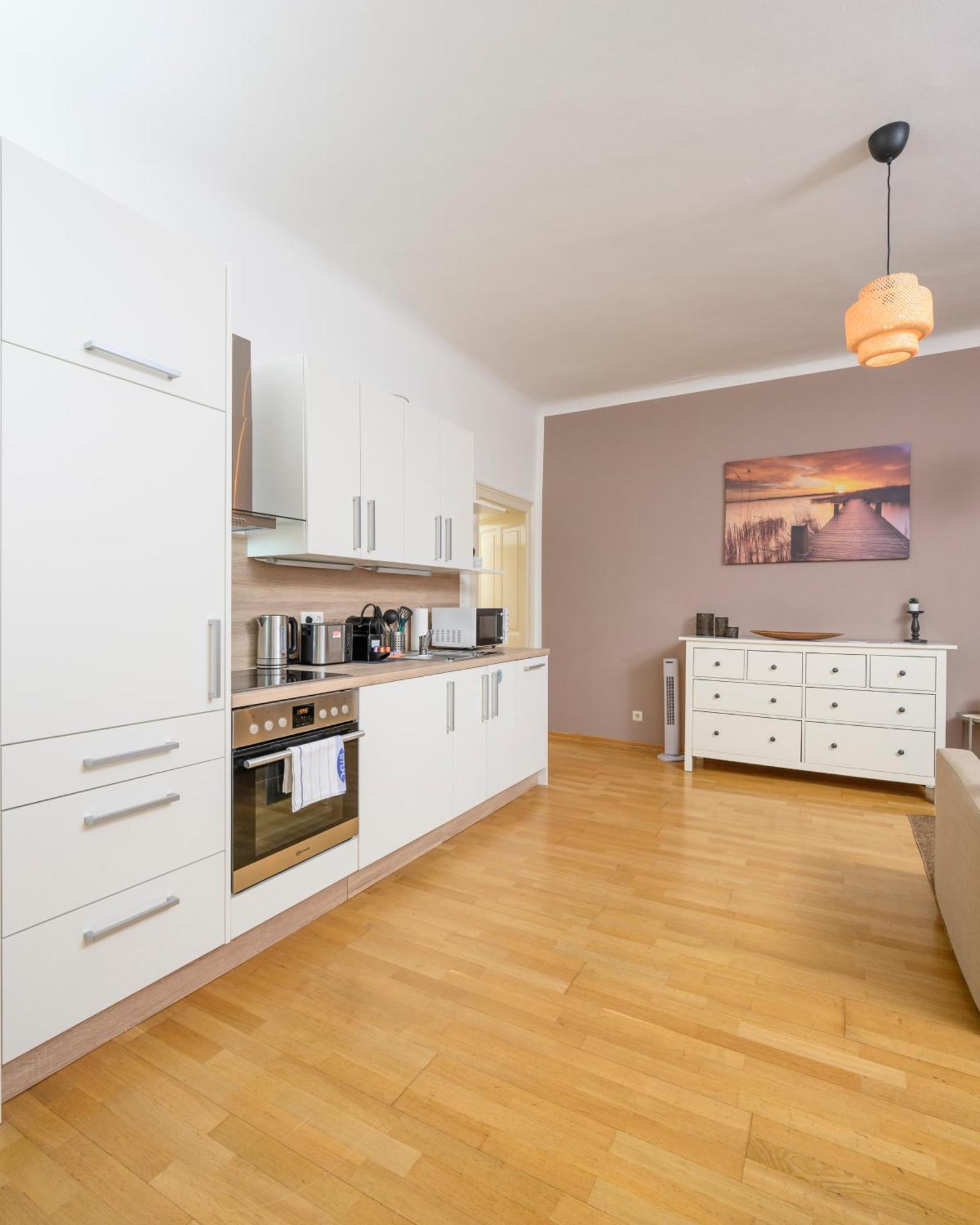 Central City Apartments Вена Экстерьер фото
